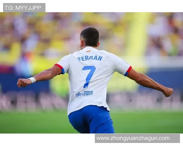 费兰托雷斯在足球场上的成长与突破之路分析 费兰托雷斯在足球场上的成长与突破之路分析