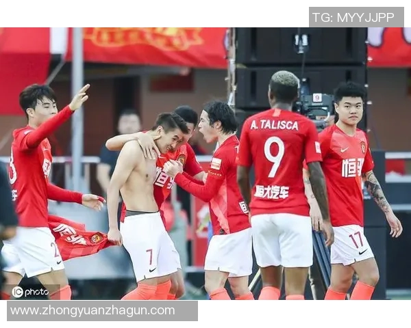 恒大与天津在15轮激战中展现实力谁能在这场对决中笑到最后 恒大与天津在15轮激战中展现实力谁能在这场对决中笑到最后